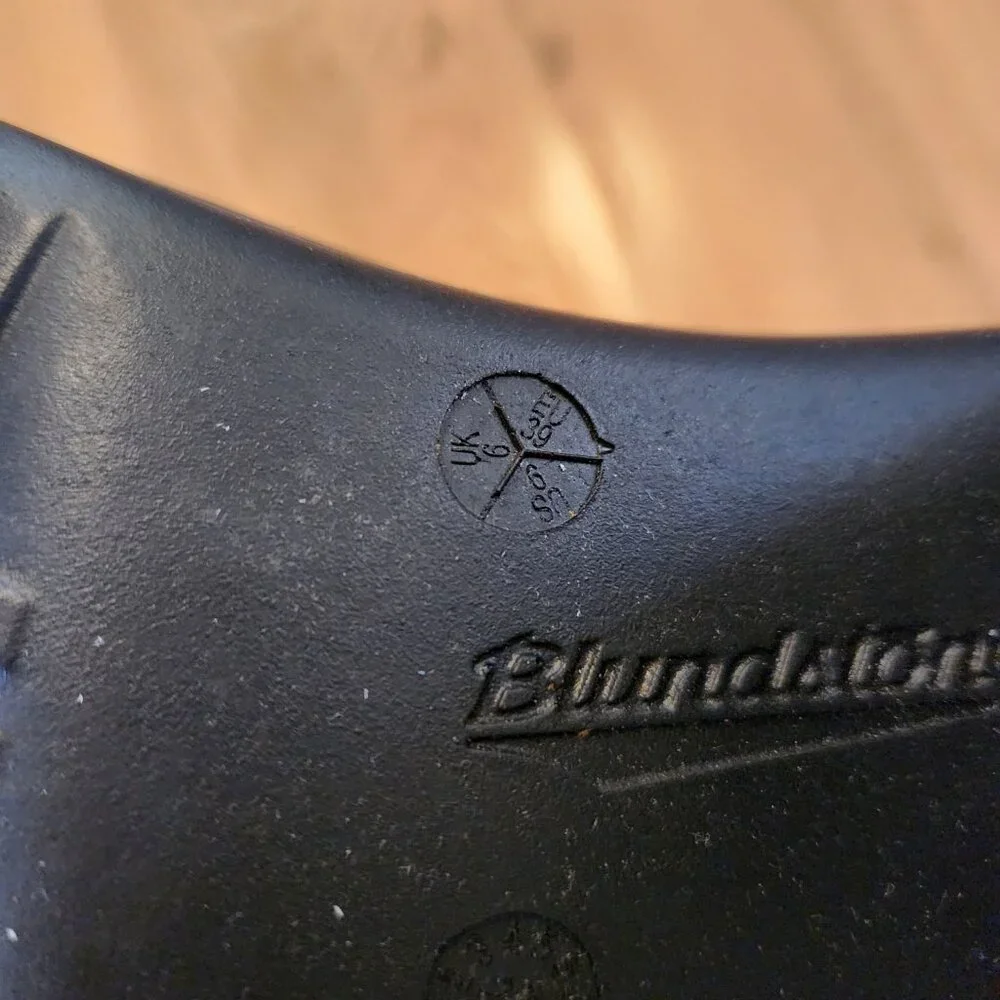 Blundstone heeled boots - Picture 4 of 4